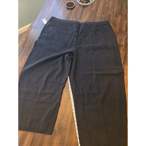 NWT Universal Thread Size 22 Easy Barrel Pants High Rise Black 100% Cotton - Picture 4 of 6